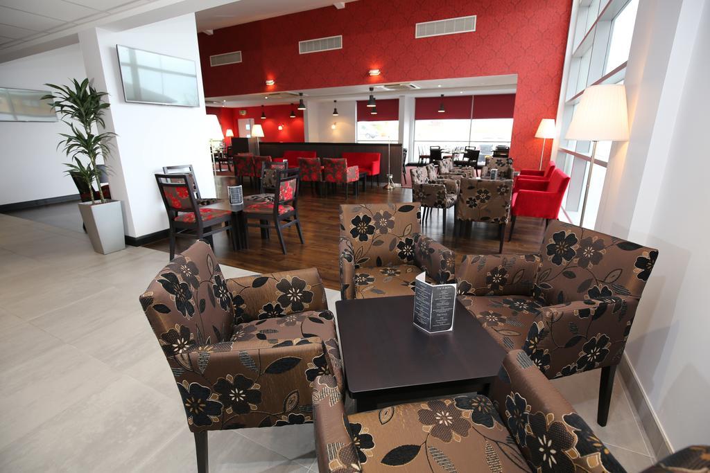 Ramada Wakefield Ξενοδοχείο Εξωτερικό φωτογραφία