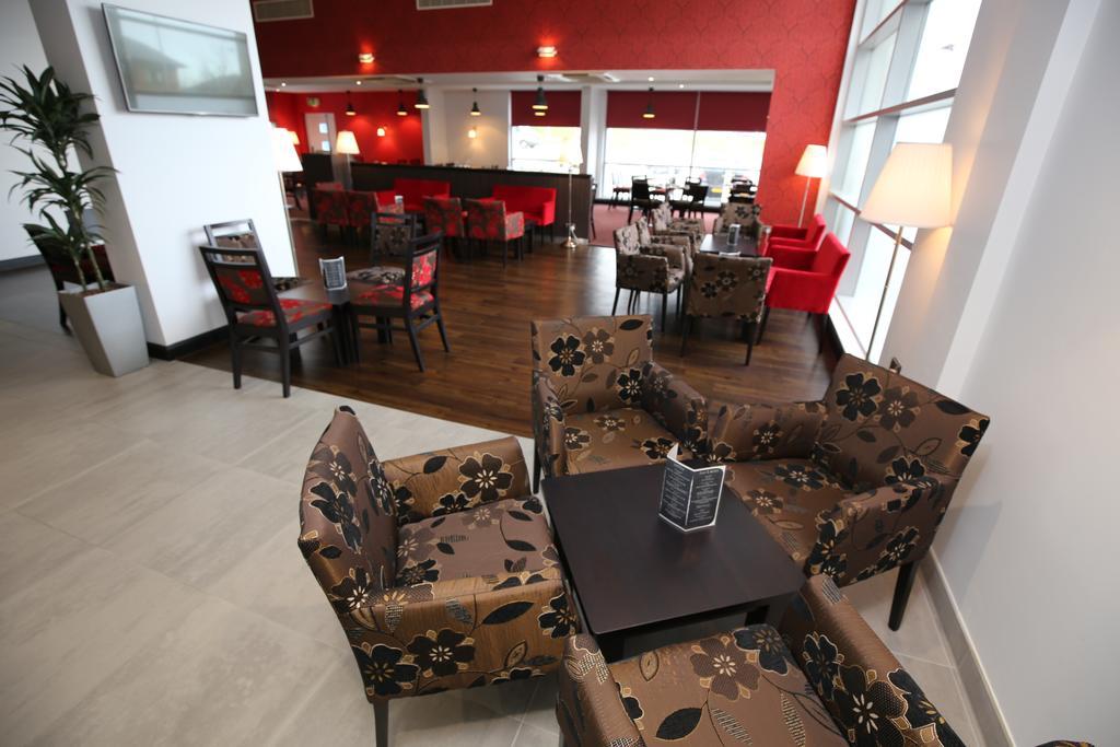 Ramada Wakefield Ξενοδοχείο Εξωτερικό φωτογραφία