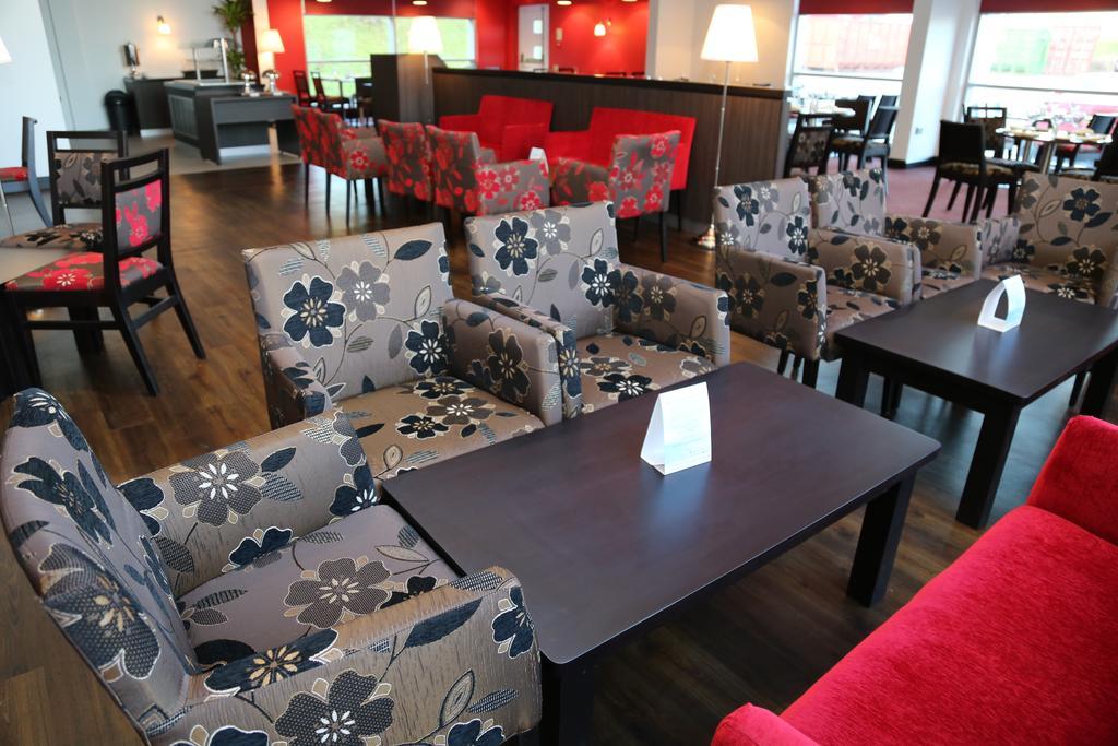 Ramada Wakefield Ξενοδοχείο Εξωτερικό φωτογραφία