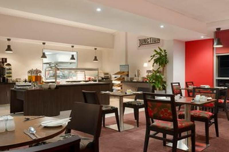 Ramada Wakefield Ξενοδοχείο Εξωτερικό φωτογραφία