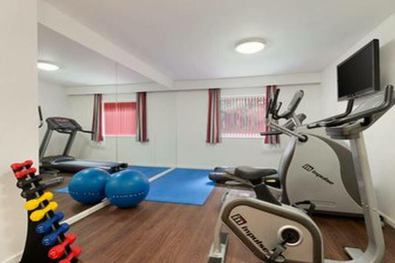 Ramada Wakefield Ξενοδοχείο Εξωτερικό φωτογραφία